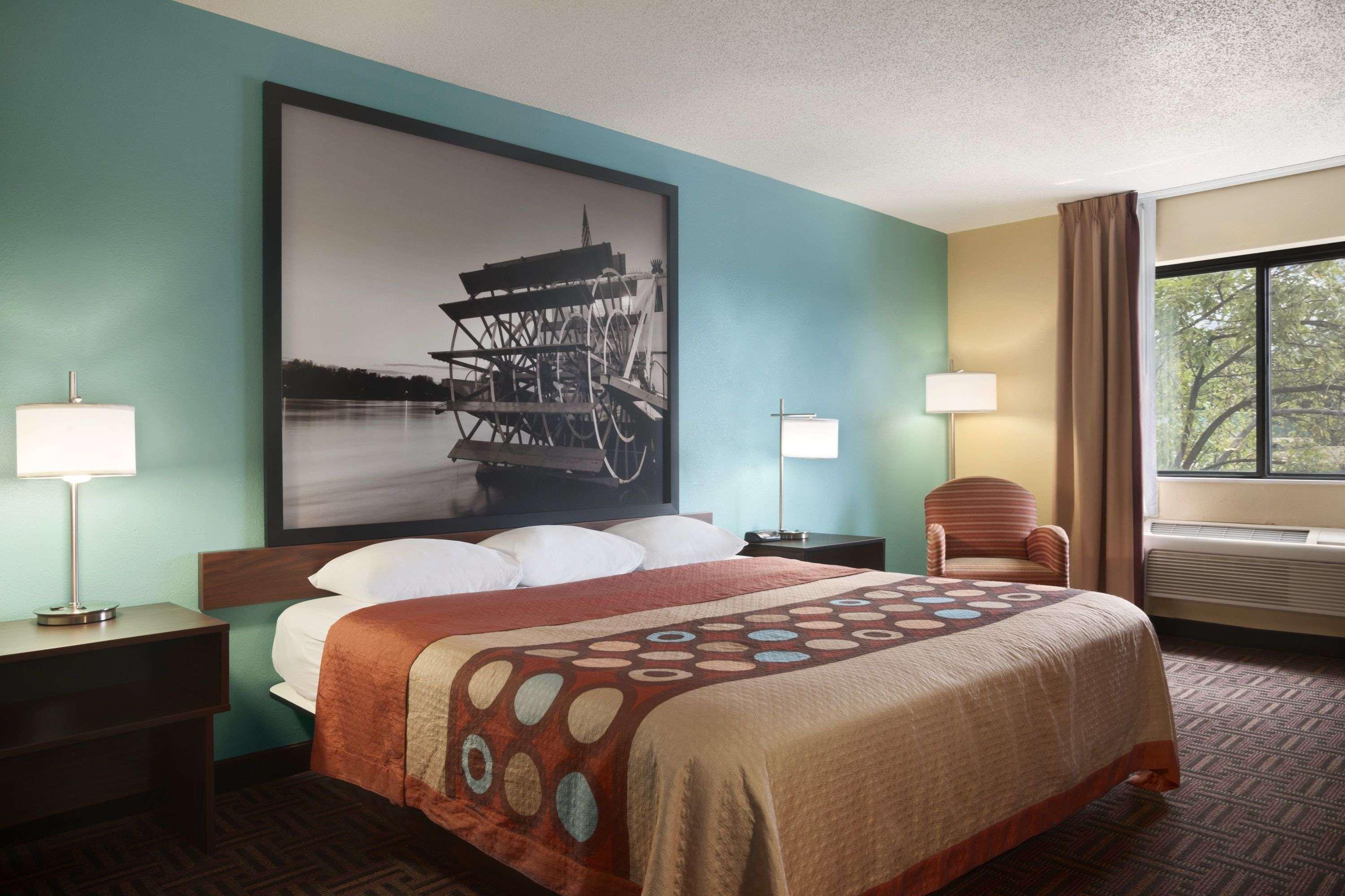 Super 8 By Wyndham Peoria Motel Екстериор снимка