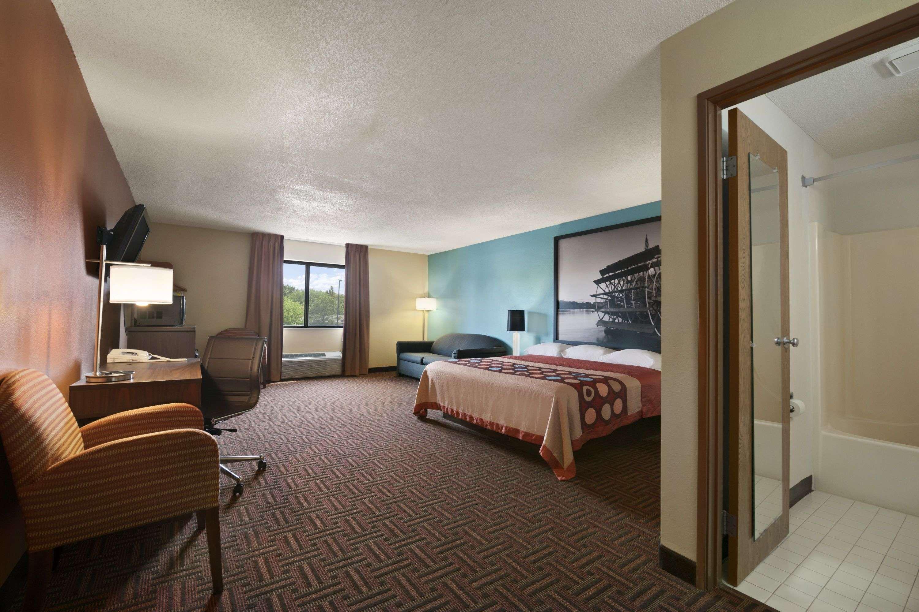 Super 8 By Wyndham Peoria Motel Екстериор снимка