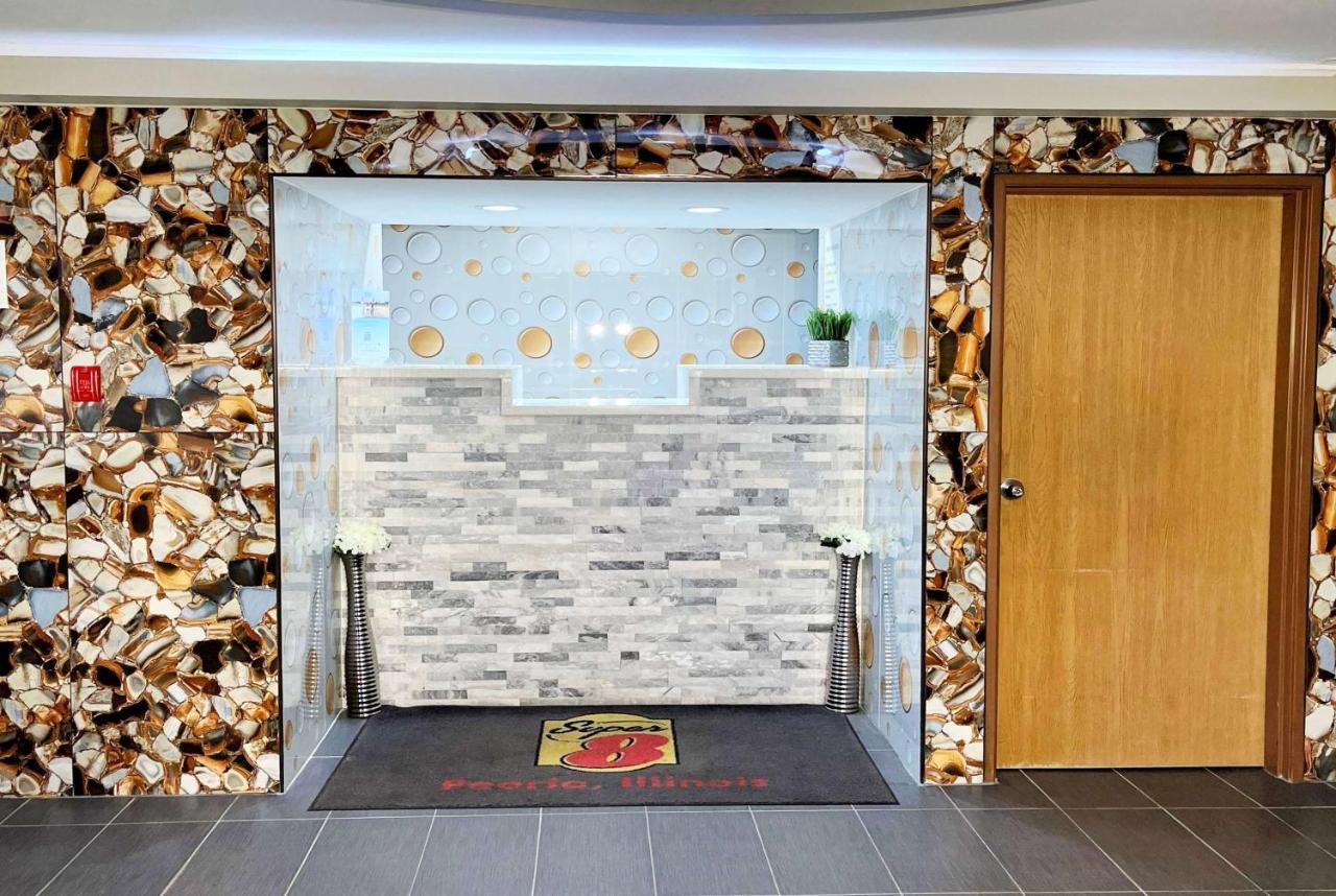 Super 8 By Wyndham Peoria Motel Екстериор снимка